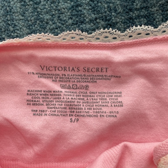 Victoria Secret shelf bra cami - Picture 2 of 2